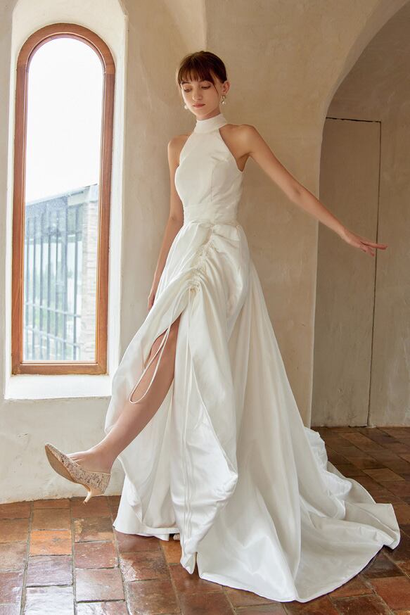 【お値下げ】ウエディングドレス　ホルターネック ホルターネック ウエディングドレス | URARA BRIDES