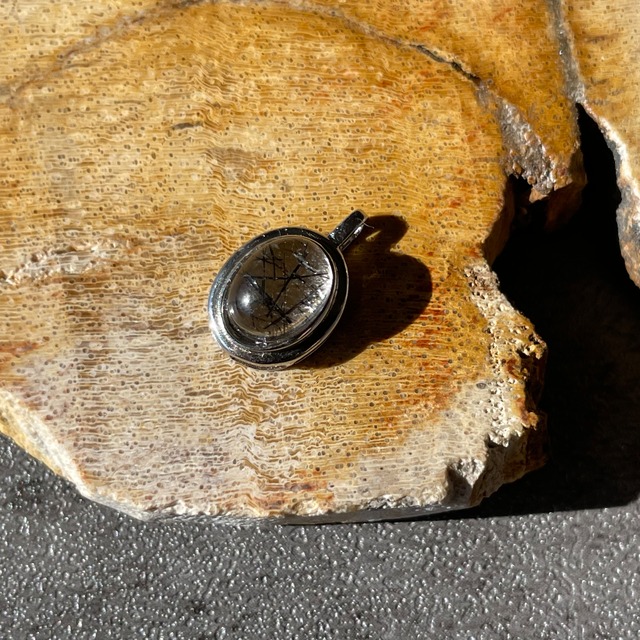 Black Rutilated Quartz ブラックルチルクォーツ|ペンダントトップ|天然石　パワーストーン　鉱物　gem stone