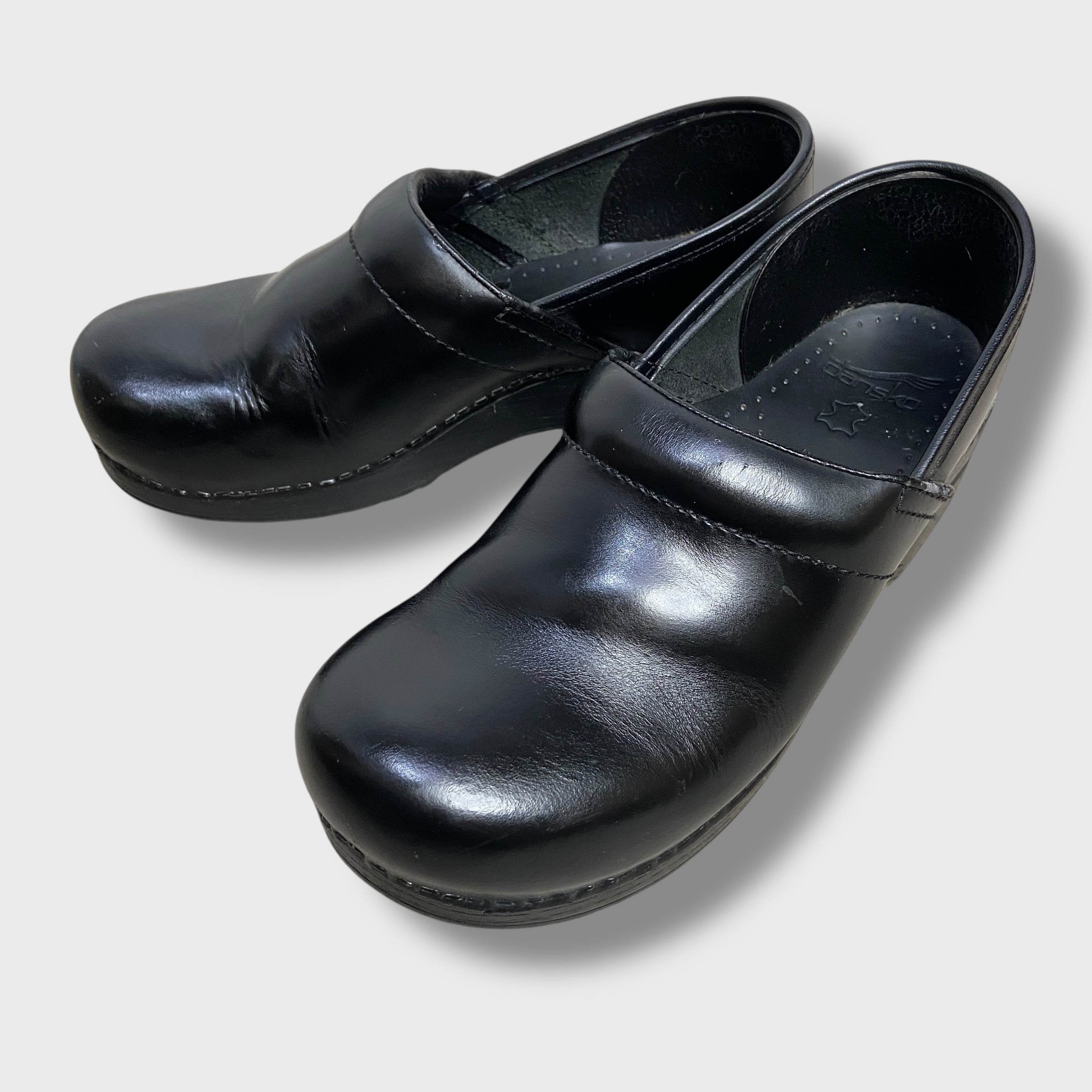 送料無料』dansko ダンスコ LT PRO サボ エナメル 40 クロッグ | 古着