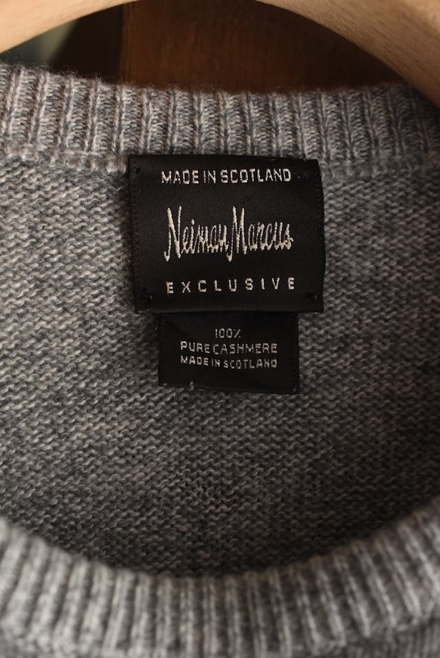 OK/80's "Neiman Marcus" feather grey pure cashmere knit