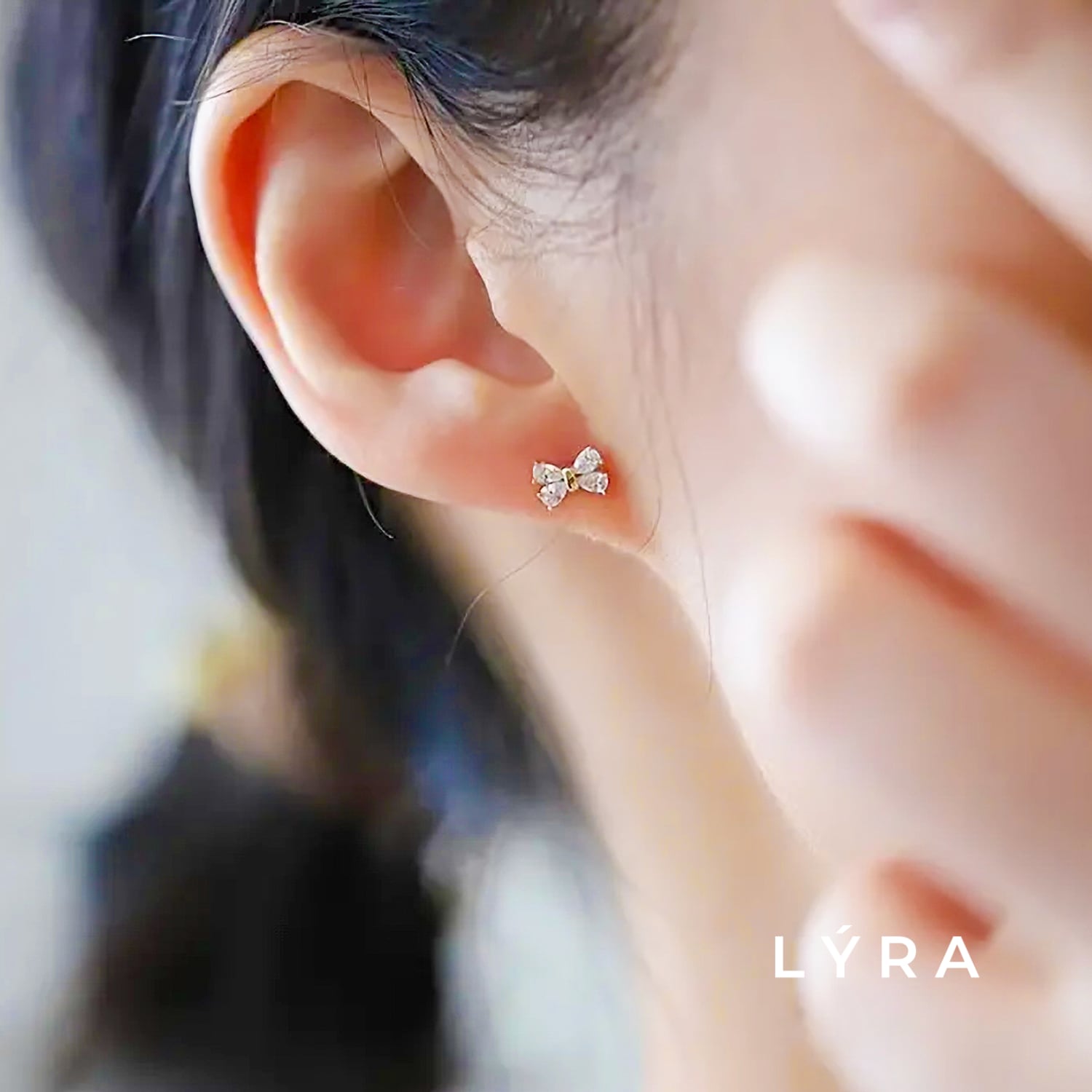 ジルコニアリボンミニピアス