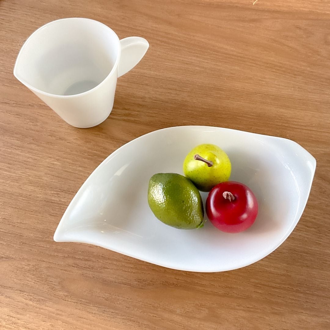 リーフ 小皿 白 Leaf 葉のうつわ 白陶磁器 【カップ対応ソーサー リーフ 小皿 白 Leaf 葉のうつわ 白陶磁器 【カップ対応ソーサー
