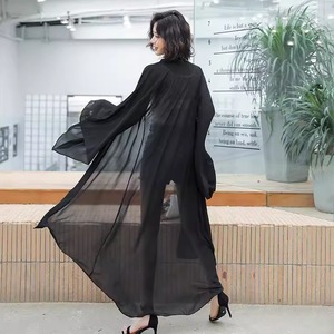 【送料無料】 カーディガン 3色 日焼け防止 UV サマーカーディガン ガウン 冷房対策 アウター 羽織り ロング 長袖 フレア袖 フレアスリーブ Vネック フレア Aライン 透け感 シースルー ホワイト ブラック レッド 大人カラー 薄手生地 かわいい 大人可愛い 綺麗 シンプル カジュアル 大人 上品 おしゃれ お洒落 大人女子 こなれ感 エレガント コンサバ 定番アイテム 体型カバー 無地 夏 女性 レディース ママ 20代 30代 40代 デート お出かけ 女子会 お呼ばれ お茶会 授業参観 休日