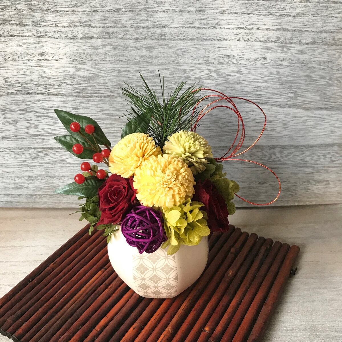 ☸ピンポンマムとバラを使った和風アレンジ | 京都宇治市プリザーブド