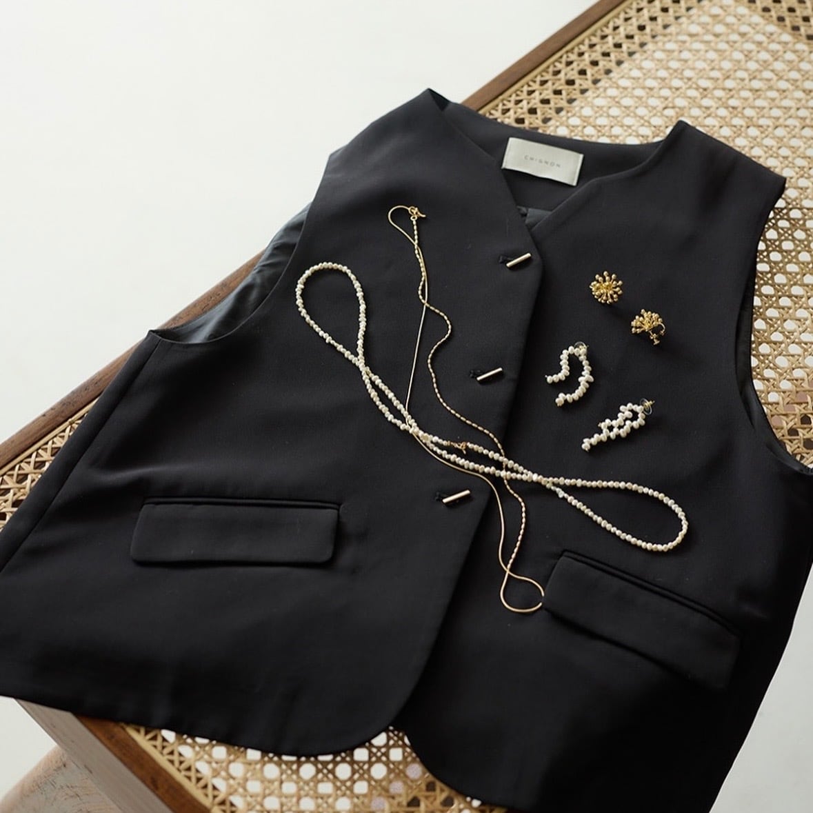 CHIGNON 】フレアベスト（NAVY） | valance 福井｜レディース セレクト