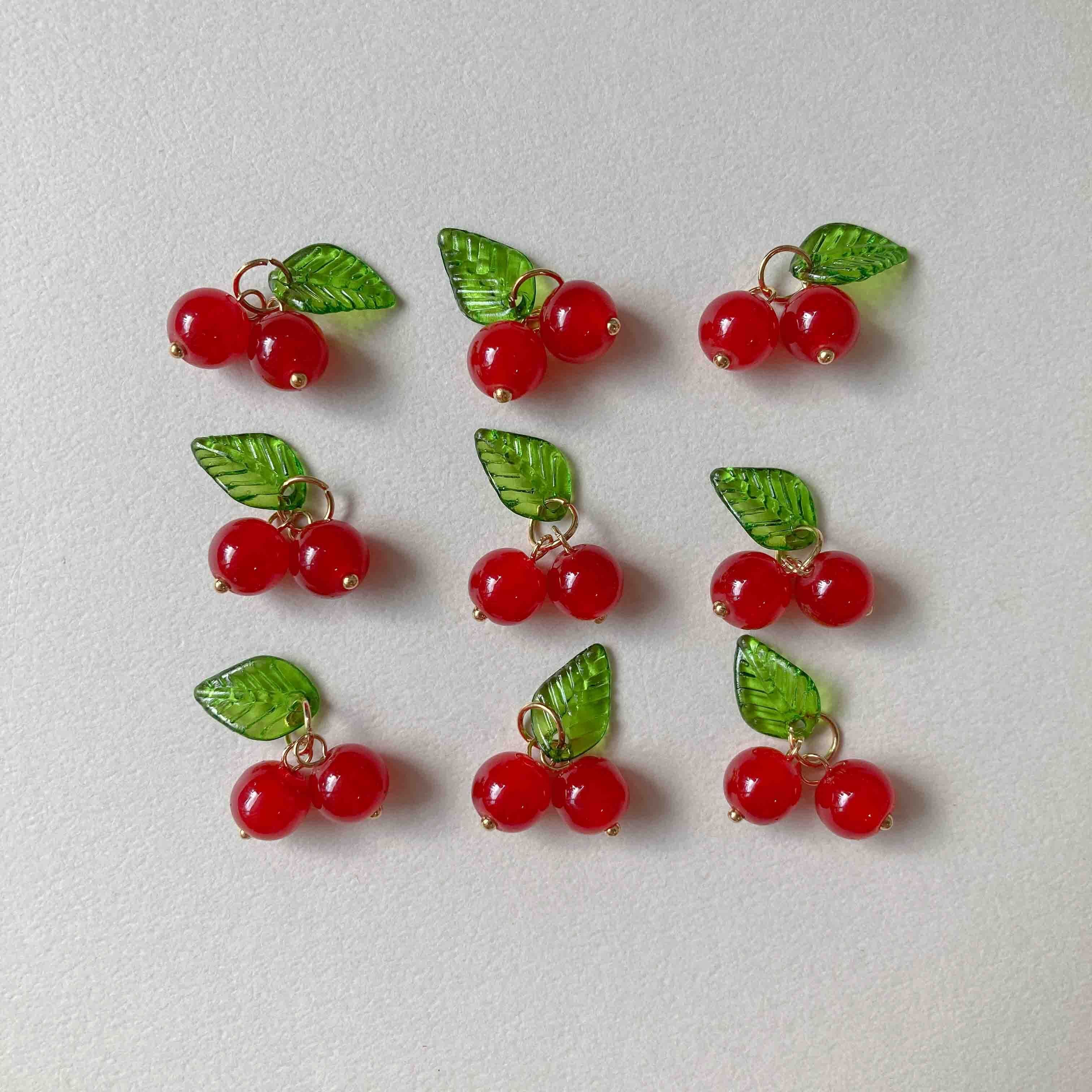 ビーズのさくらんぼチャームM（17mm） | Dua-アクセサリーパーツショップ