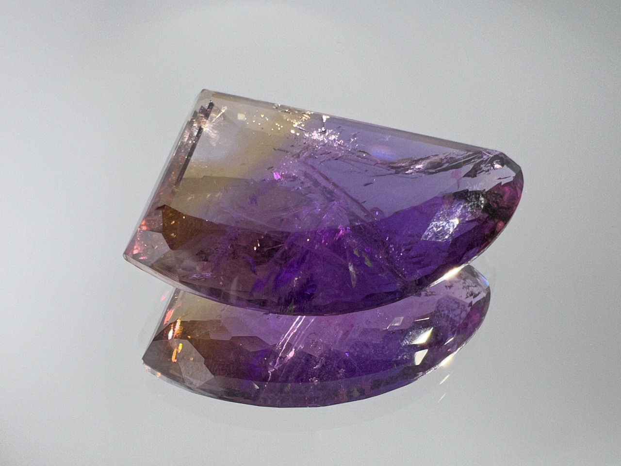アメトリン　66.1ct　[C13‐210]