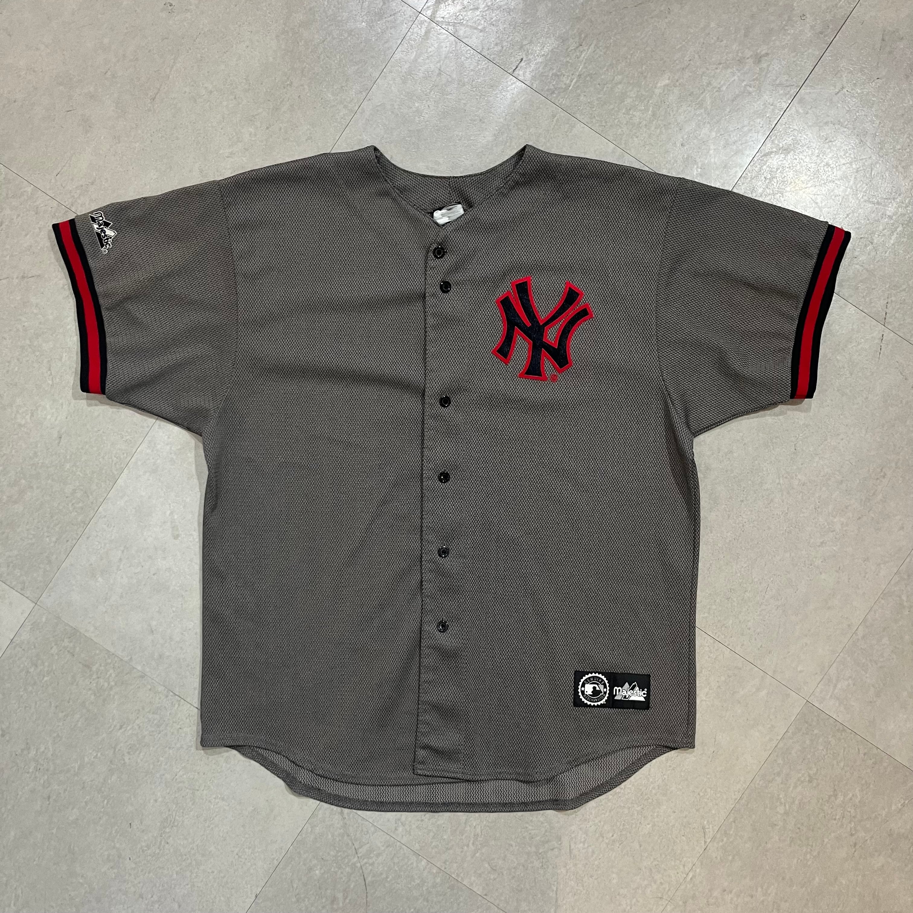 USA製 size:XL 【 New York Yankees 】ベースボールシャツ ゲーム