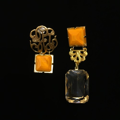 Yellow rectangle asymmetric earrings