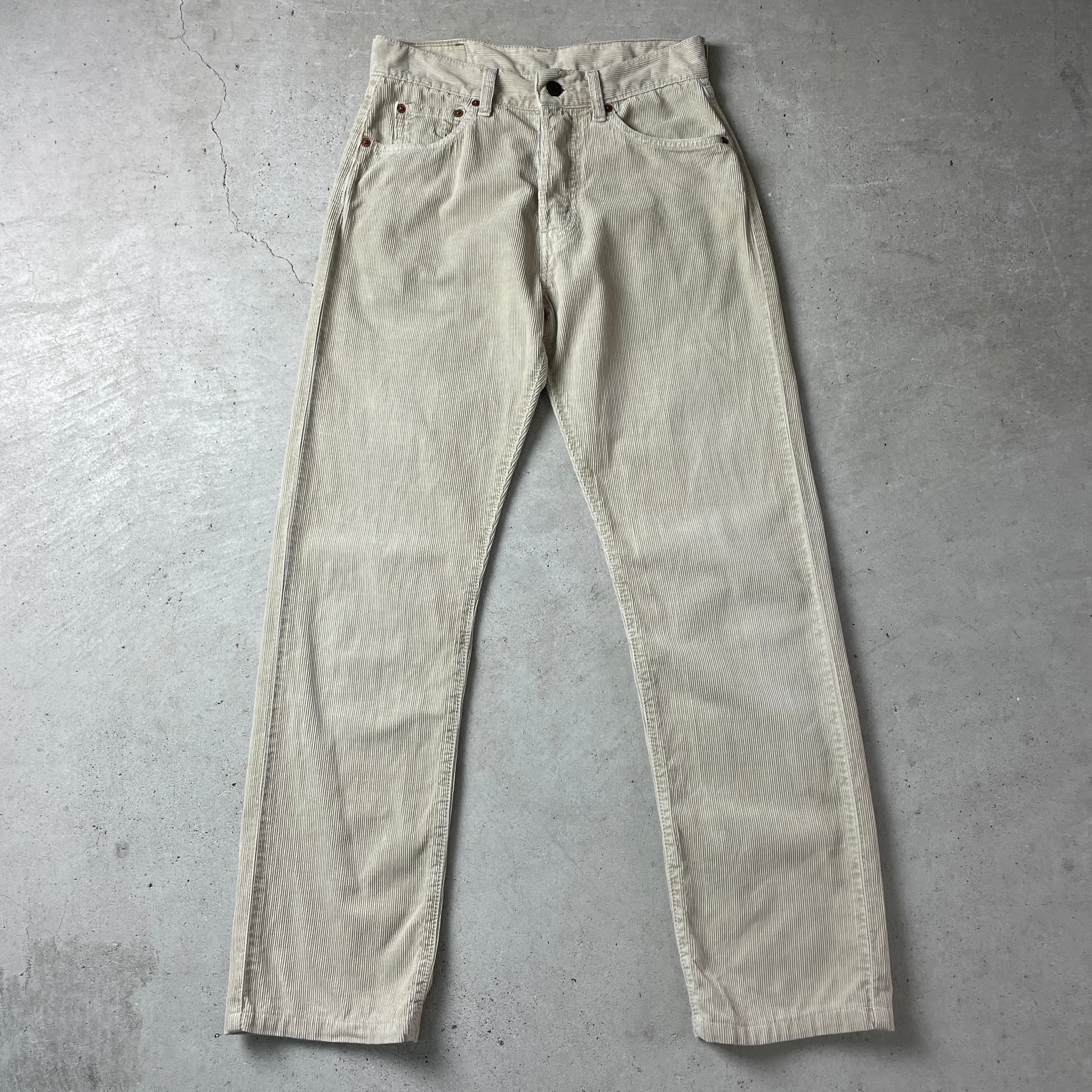 イタリア製 90年代 Levi's ユーロリーバイス 551 コーデュロイパンツ 細畝 メンズW28 古着 90s ヴィンテージ VINTAGE  ボタンフライ ベージュ【デニムパンツ】ベージュ | cave 古着屋【公式】古着通販サイト