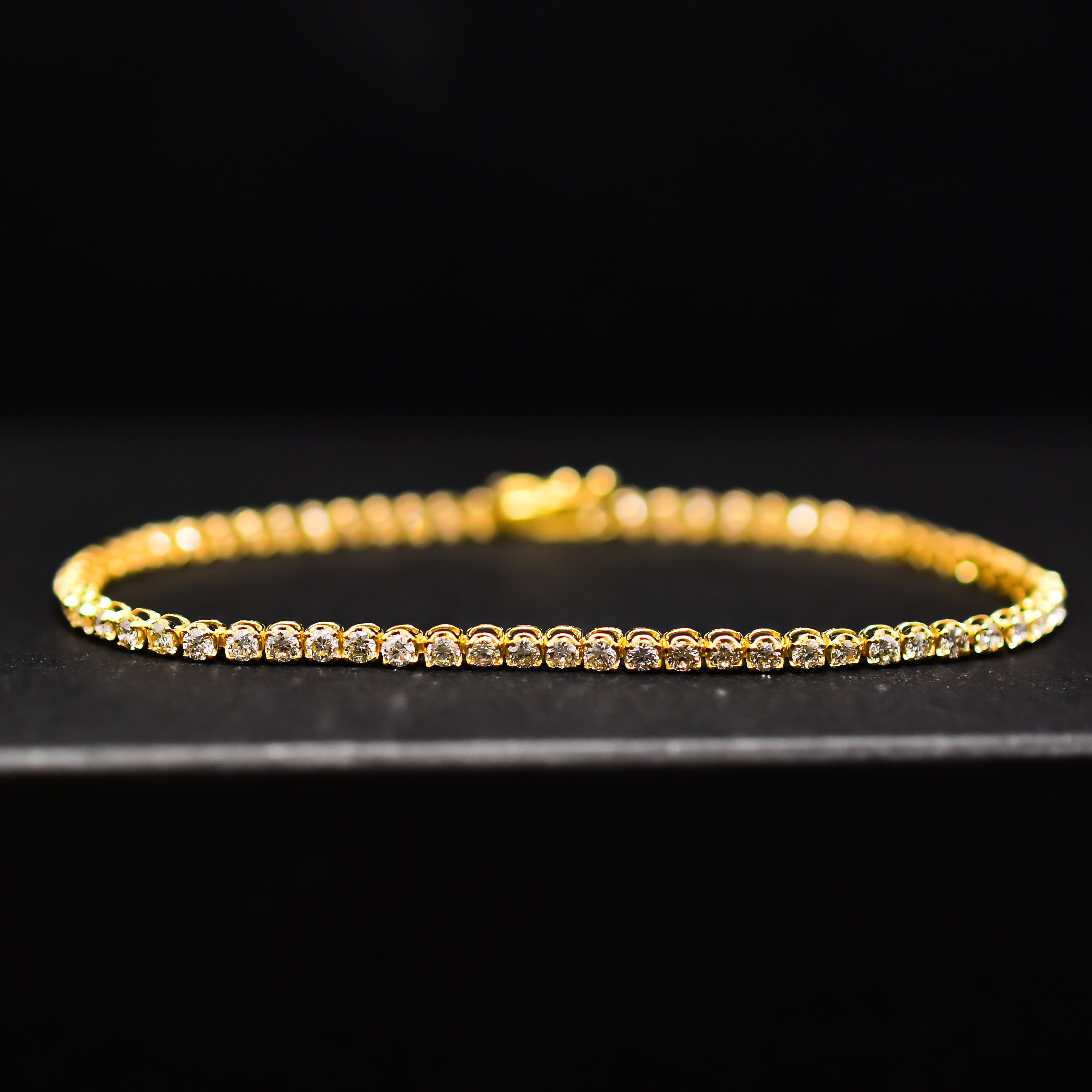 K18 Tennis bracelet 3.00 ct