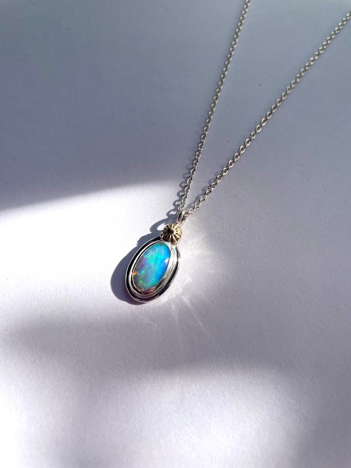 Australia Opal 18k concho pendant necklace