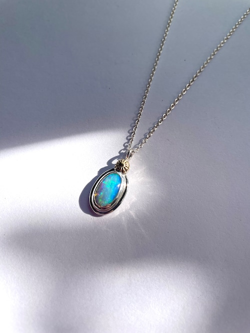 Australia Opal 18k concho pendant necklace