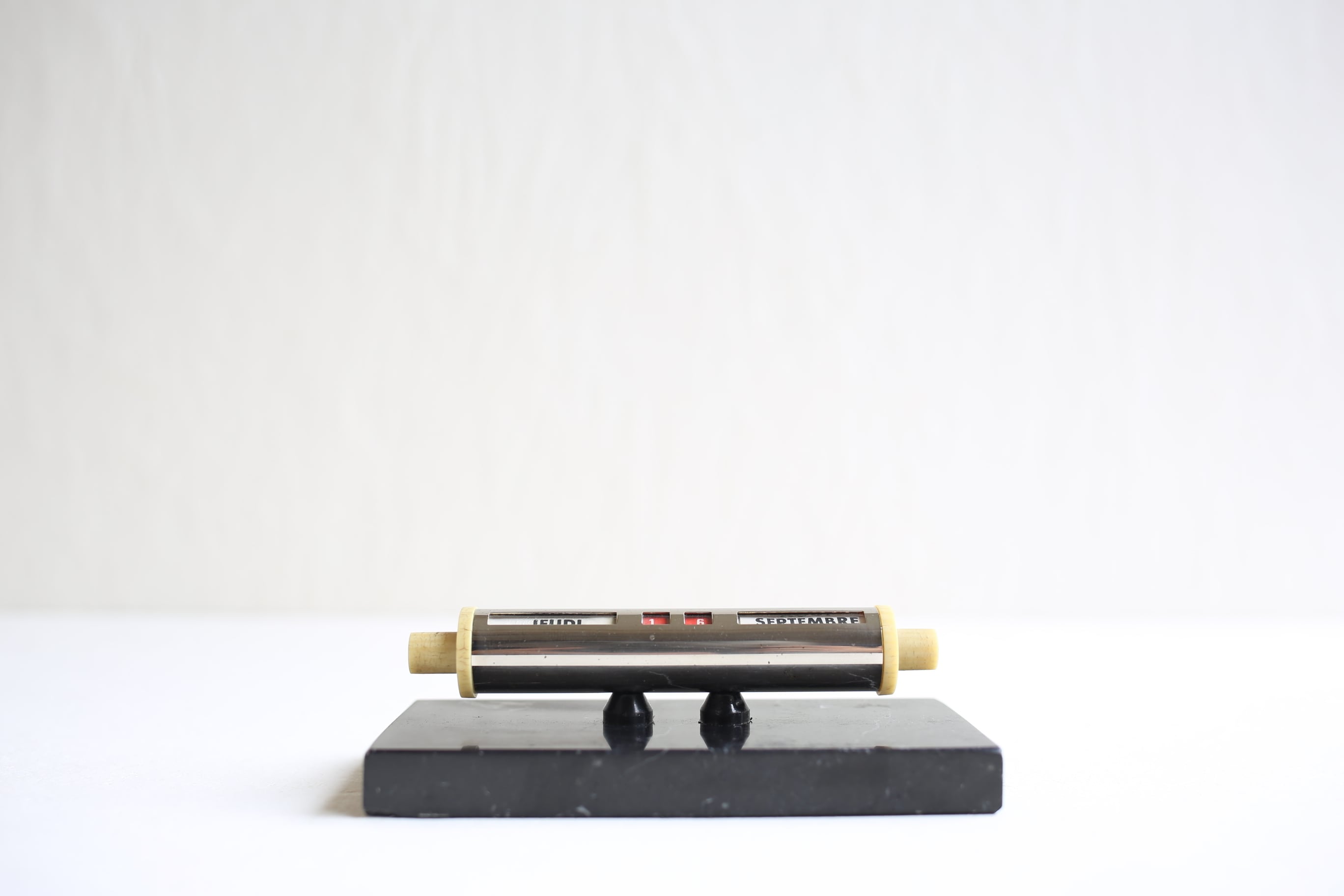 フランス アンティーク ヴィンテージ 万年卓上カレンダー 大理石(黒) N