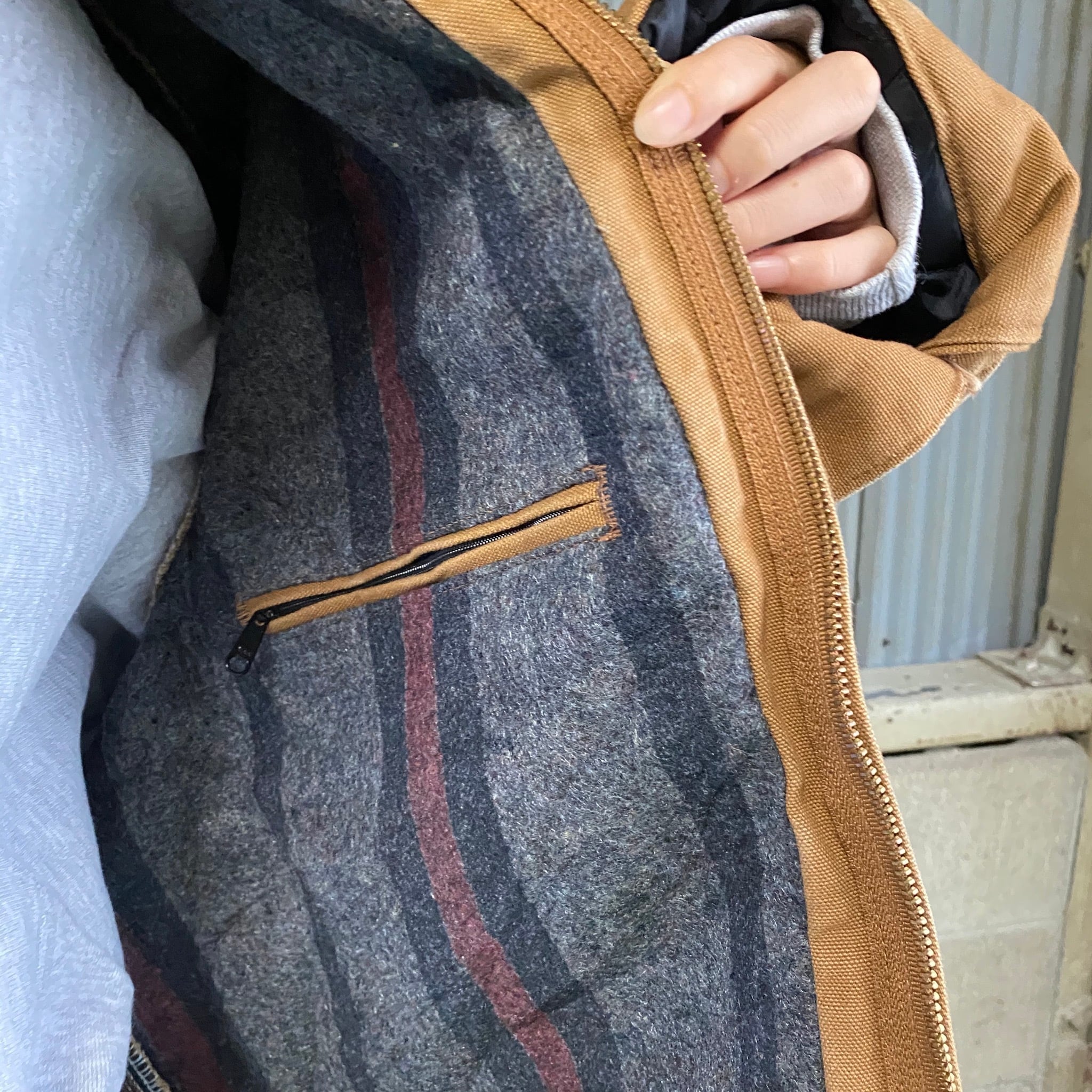 carhartt カーハート　デトロイトジャケット　企業刺繍　企業ロゴ　USA製