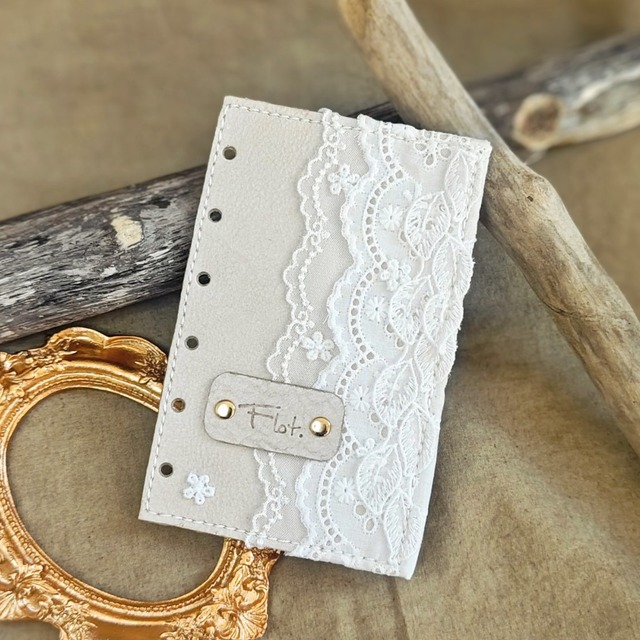 手帳を飾る革のリフィル「コノト」_053