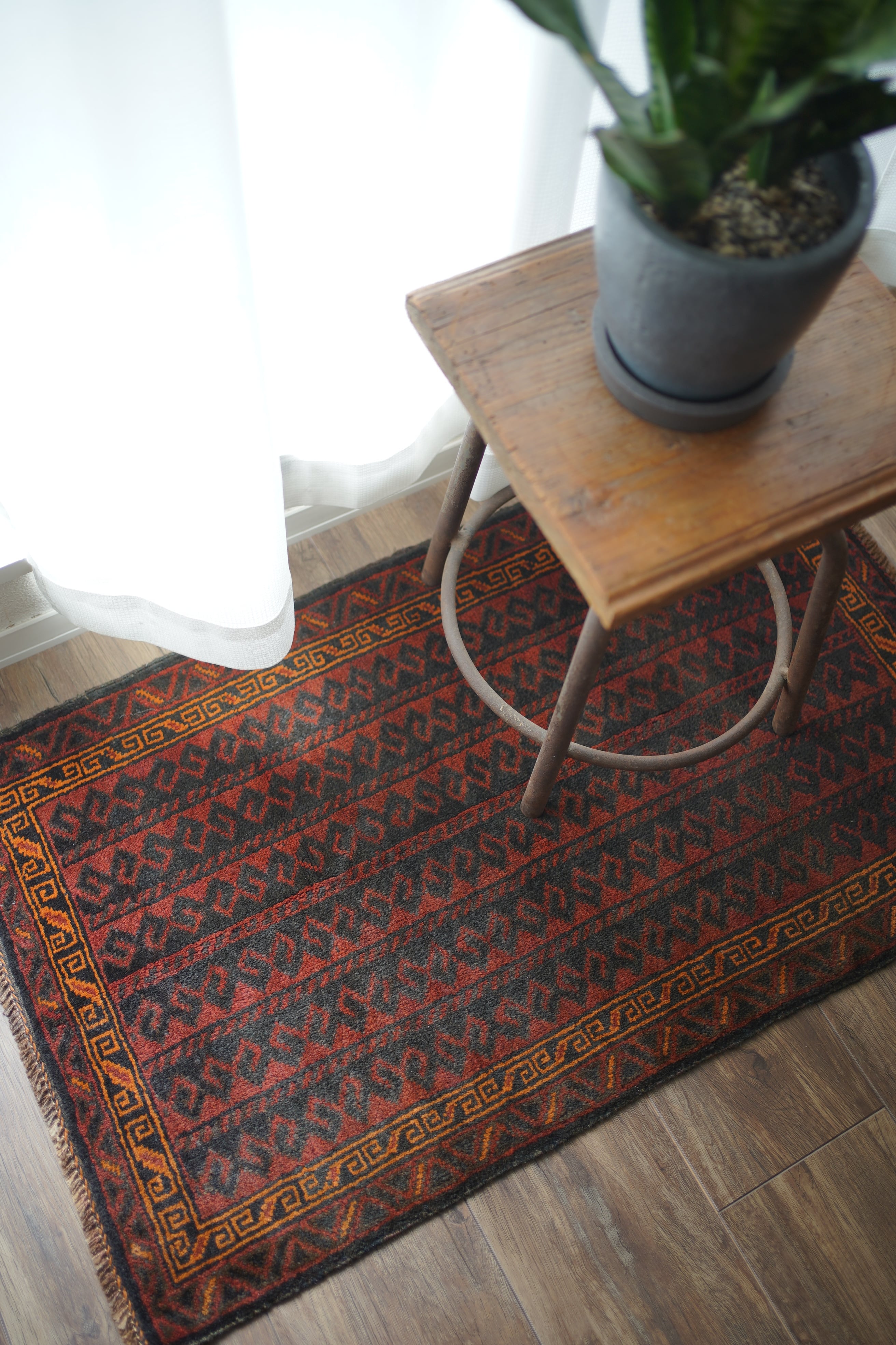 ヴィンテージラグ専門店 TIME RUG （ペルシャ絨毯・トライバルラグ）