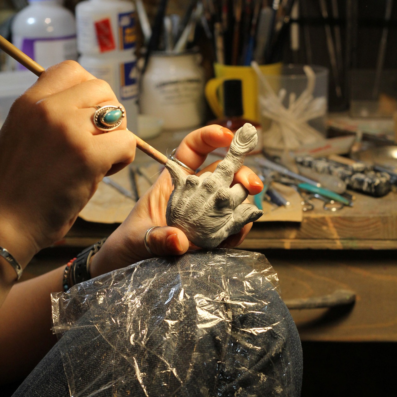 [1周年記念・数量限定] "1st Anniv" SUPER BIG KEYHOLDER - serial.08/KHAKI