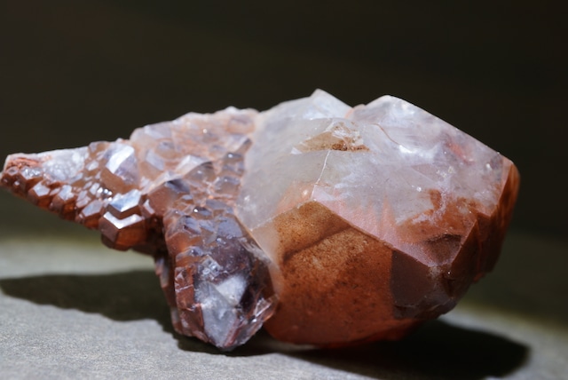 パゴダ・カルサイト/ヘマタイト Pagoda Calcite / Hematite 1755