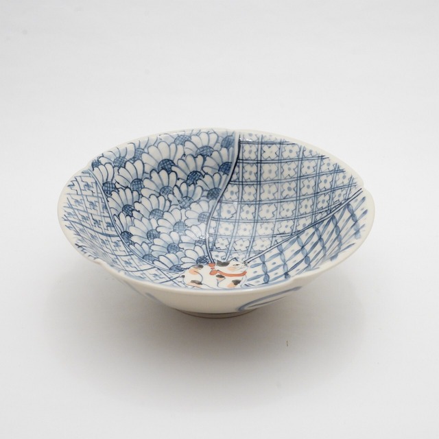 【陶彩工房Canoe】「祥瑞猫」輪花小鉢　17-A