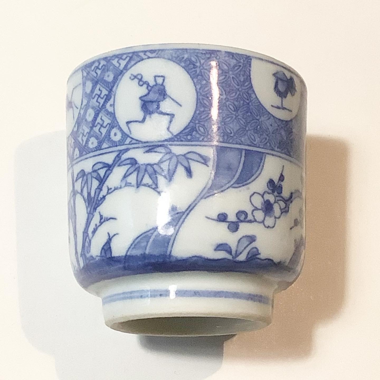 印判湯呑み 虫 | 骨董 かりん