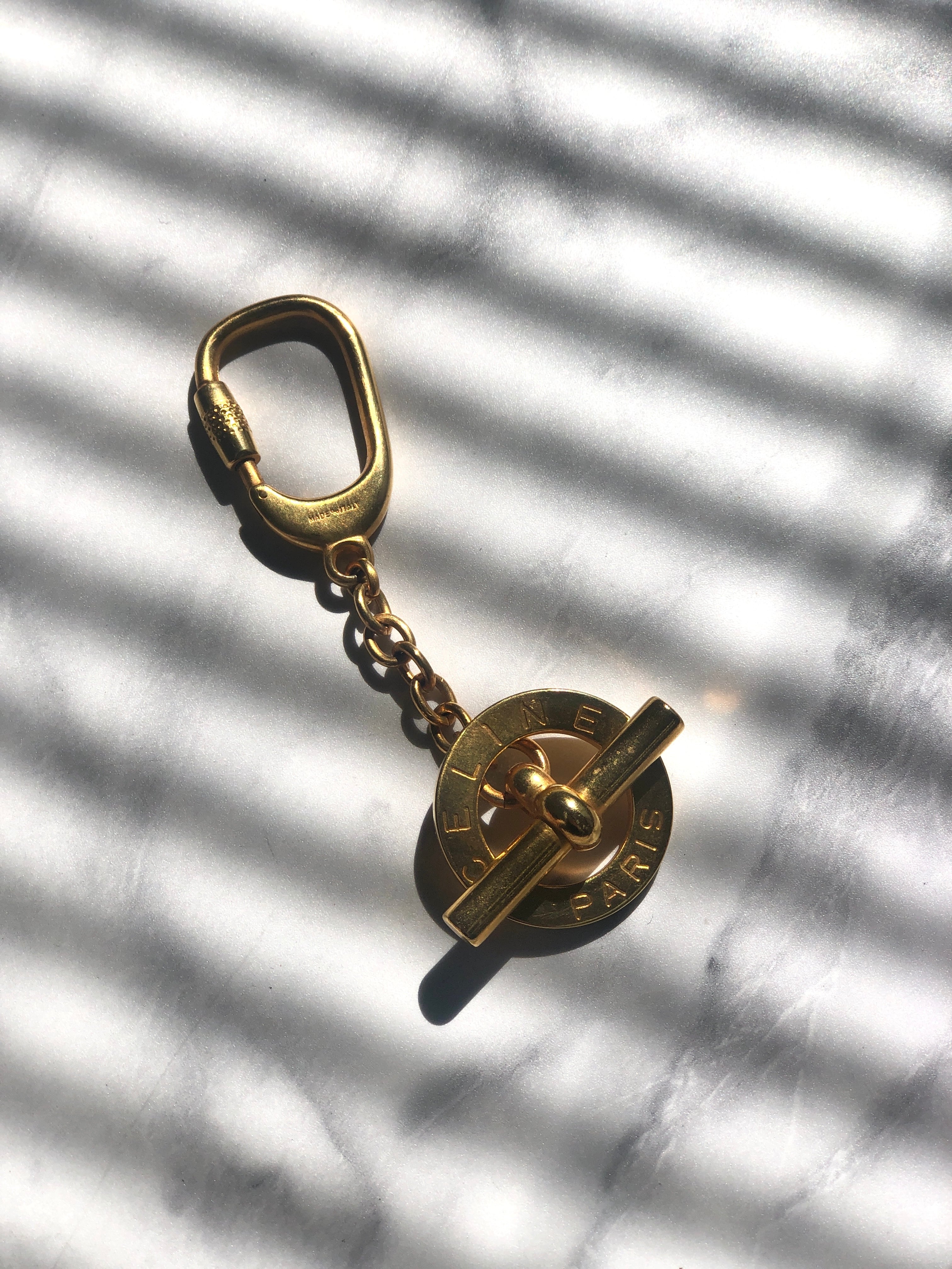 CELINE セリーヌ キーホルダー ゴールド マンテル vintage CELINE セリーヌ キーホルダー ゴールド マンテル vintage