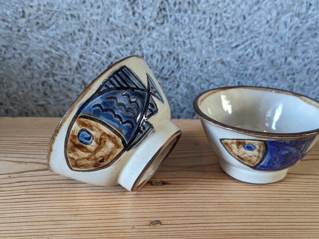 やちむん　マカイ4寸（魚紋）　|　ノモ陶器製作所