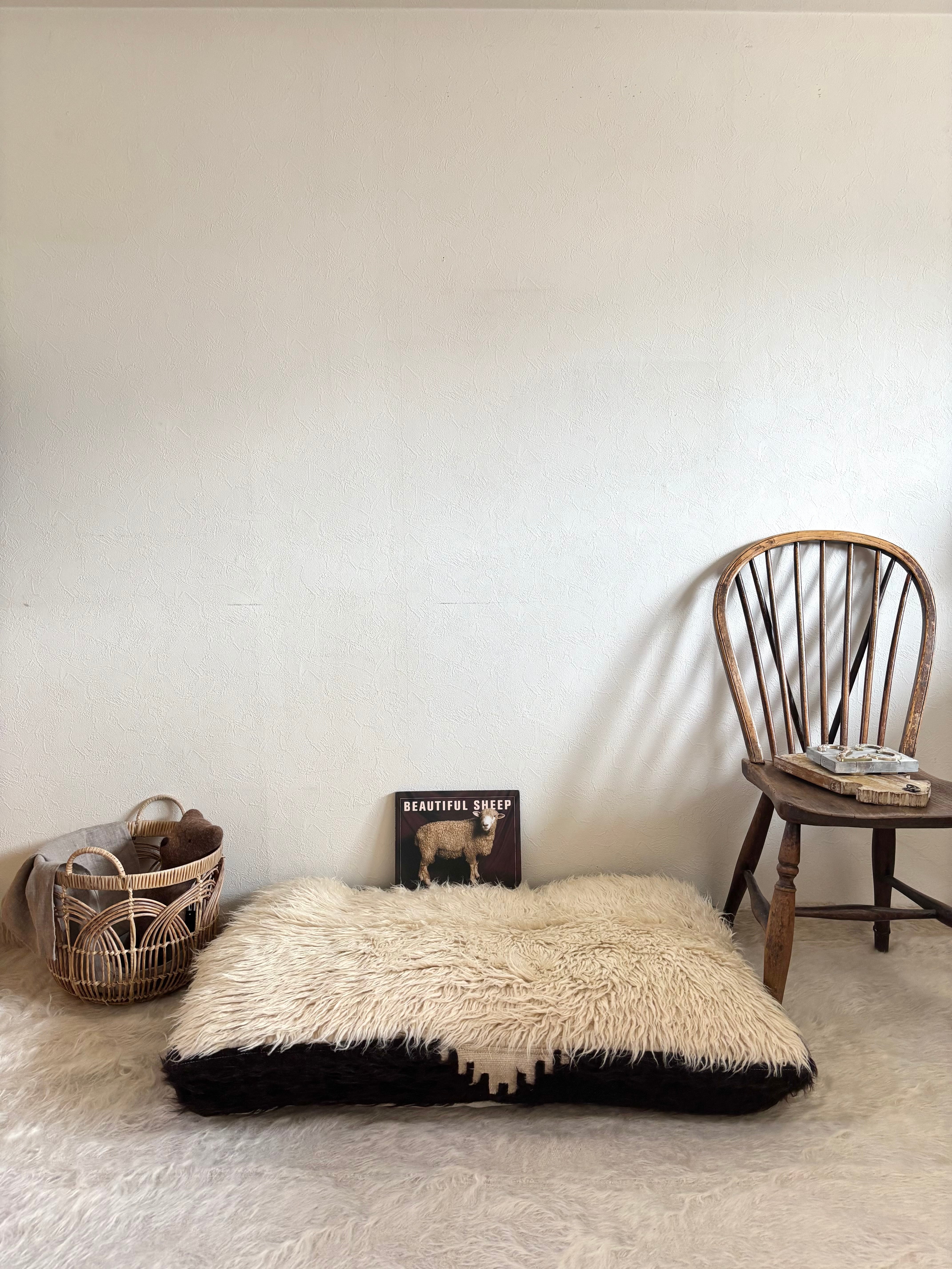 新品wool100％　ホワイトミルキー　バッターニエ　トルコヴィンテージラグ IVORY.