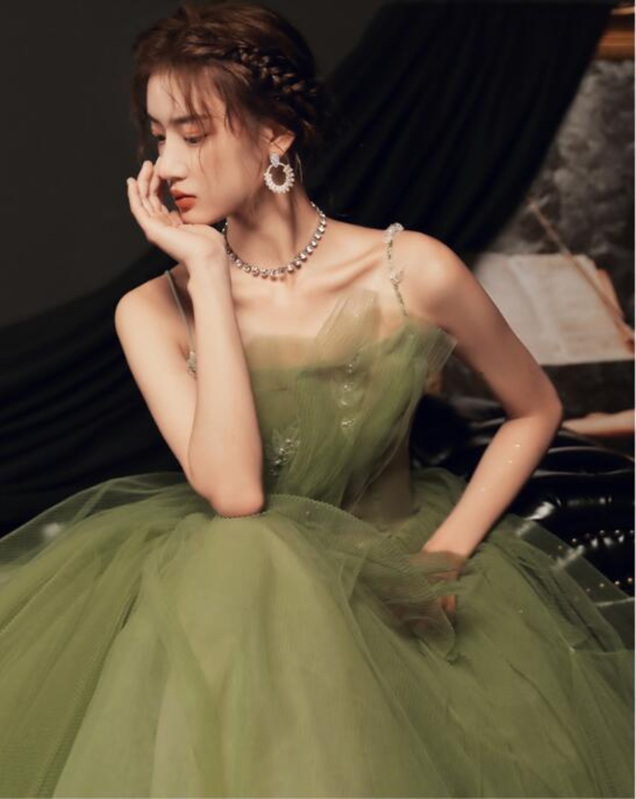 豪華！カラードレス 緑 キャミソール 可愛い プリンセスライン 2次会  