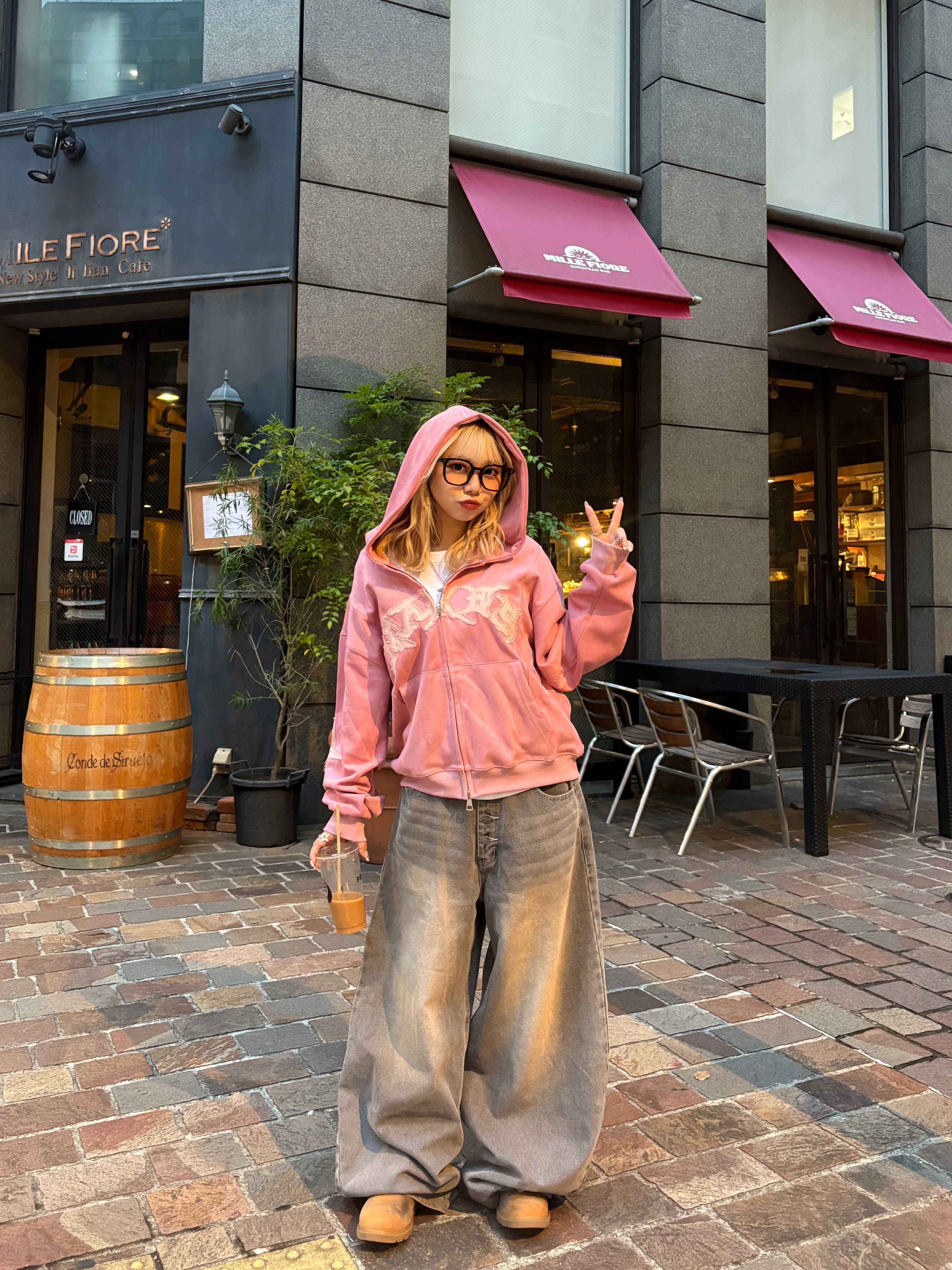 ELEV ピンク ジップパーカー elev ピンクパーカー - メルカリ