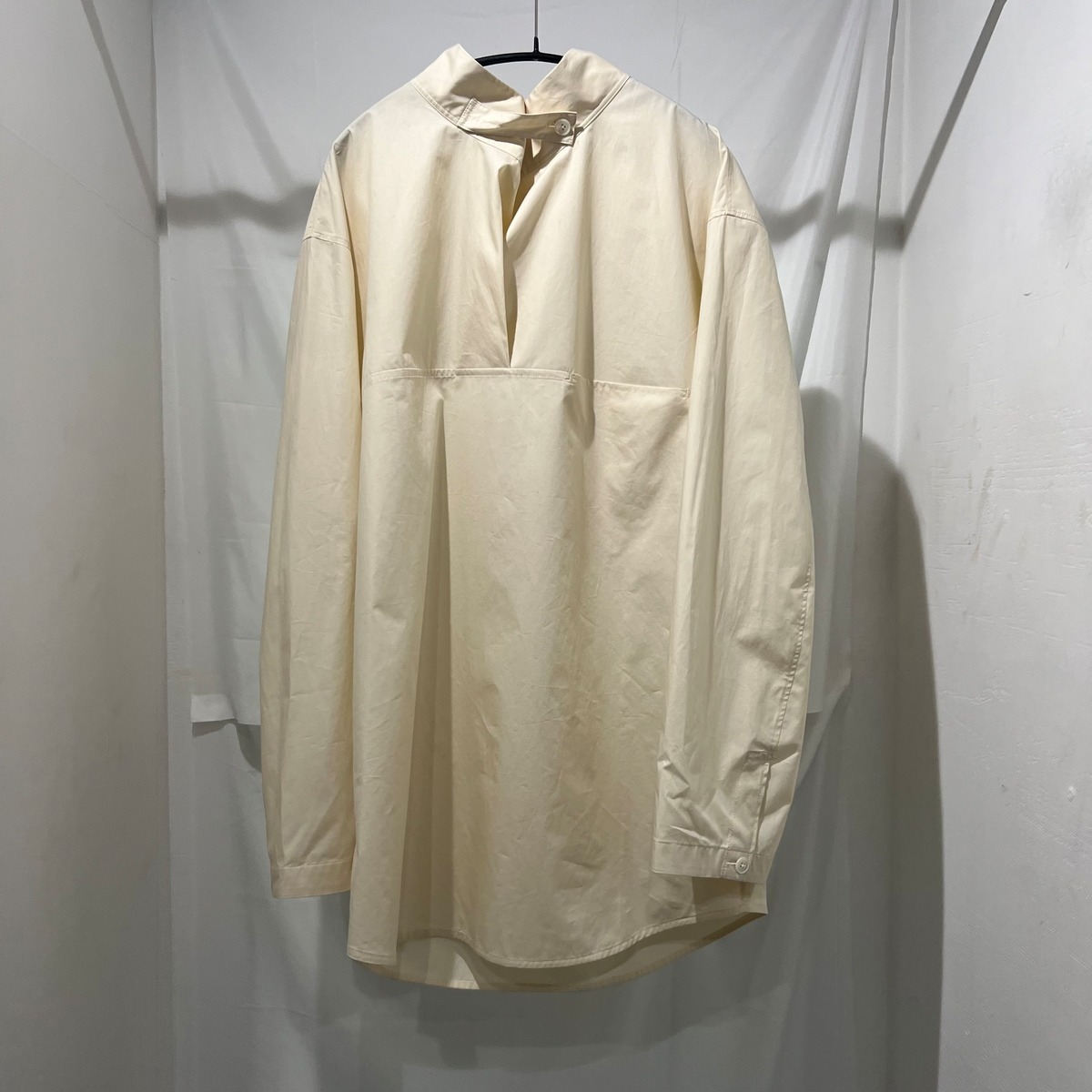 LEMAIRE ルメール 25SS VAREUSE TOP 長袖シャツ クリーム アイボリー系  