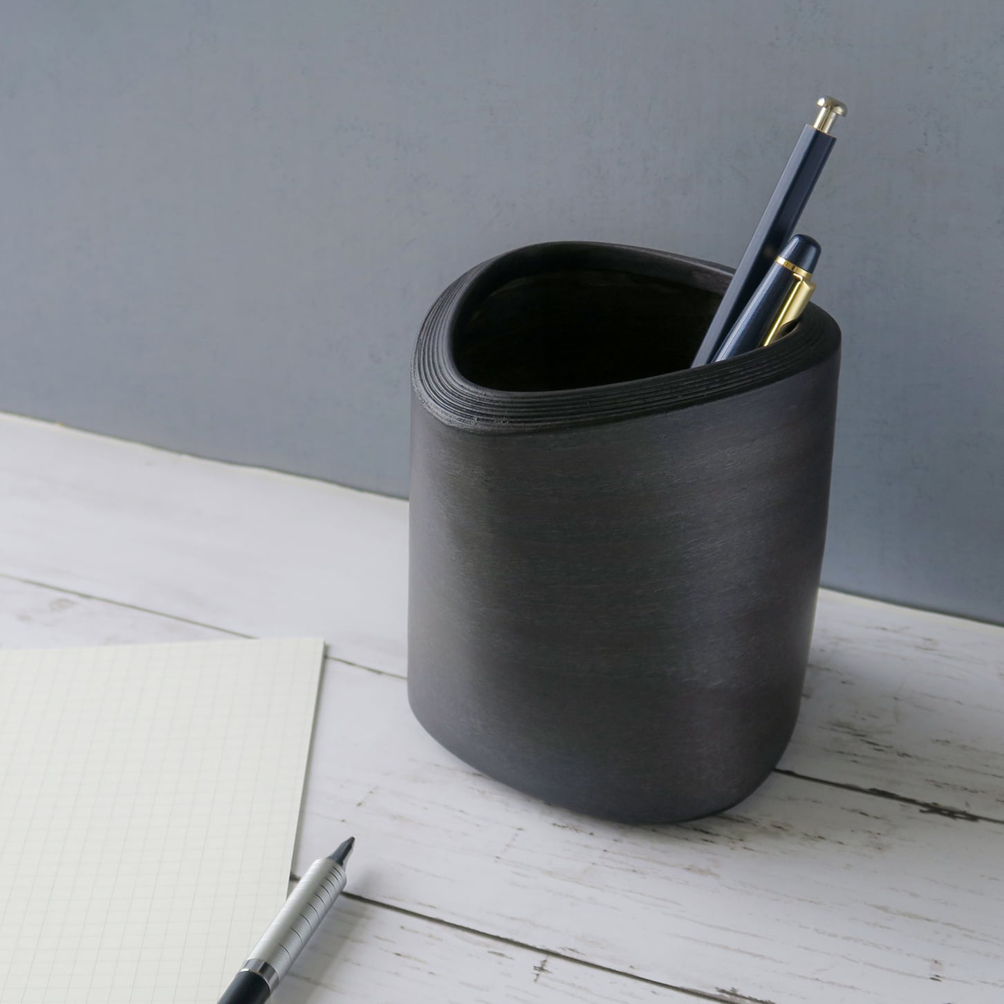 Pen Stand -Black-