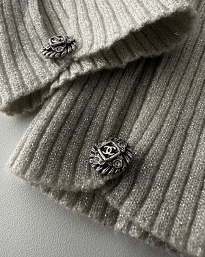 CHANEL　METALLIC CASHMERE TURTLE KNIT
