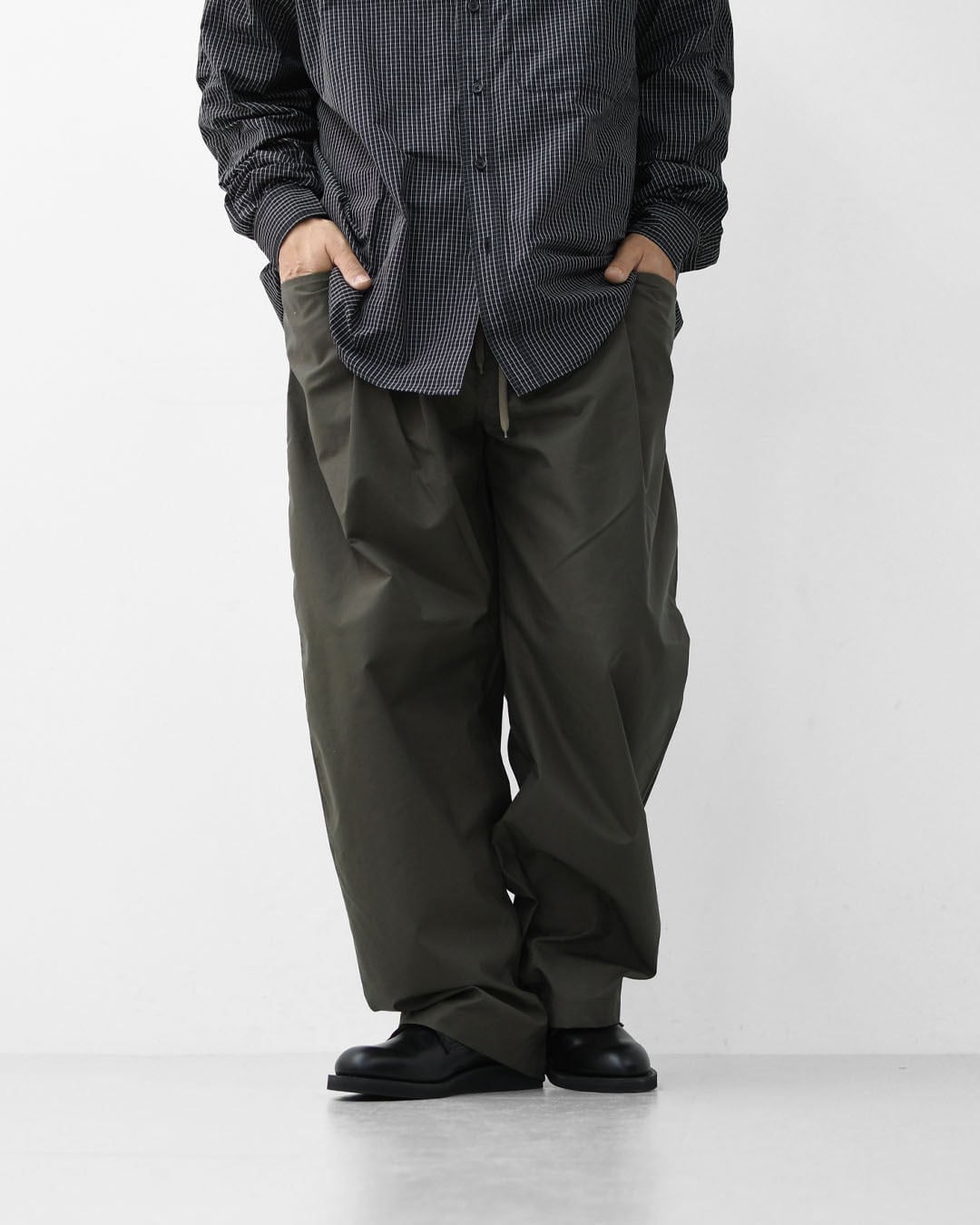 DANTON [ダントン] M Stunner Nylon 2tuck Easy Pants [DT-E0275SNY