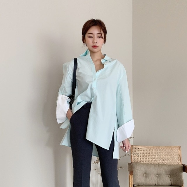 トップス シャツ レディース  送料無料 2色 袖あり 長袖 襟付き レイヤード  ロングワイシャツ シック バイカラー 大人可愛い きれいめ シンプル 大人 上品 おしゃれ お洒落 エレガント 大きめ ビッグシルエット 緑 グリーン 水色 ブルー 黒 ブラック 無地 パステルカラー 春カラー 春 20代 30代 40代 50代 女性用 ママ オフィス ビジネス OL 通勤 着回し 普段使い ファッション コーデ スタイル モテ プレゼント ギフト 定番 プチプラ 安い 送料無料 流行 トレンド