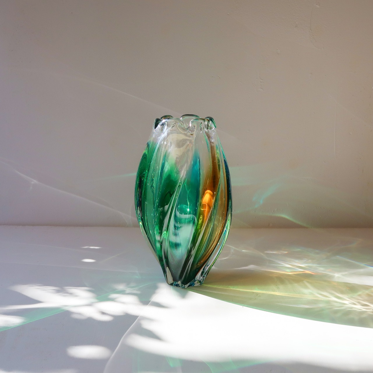 Jewelry Vase"緑黄色"