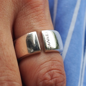 90-00s CHANEL Slit Ring