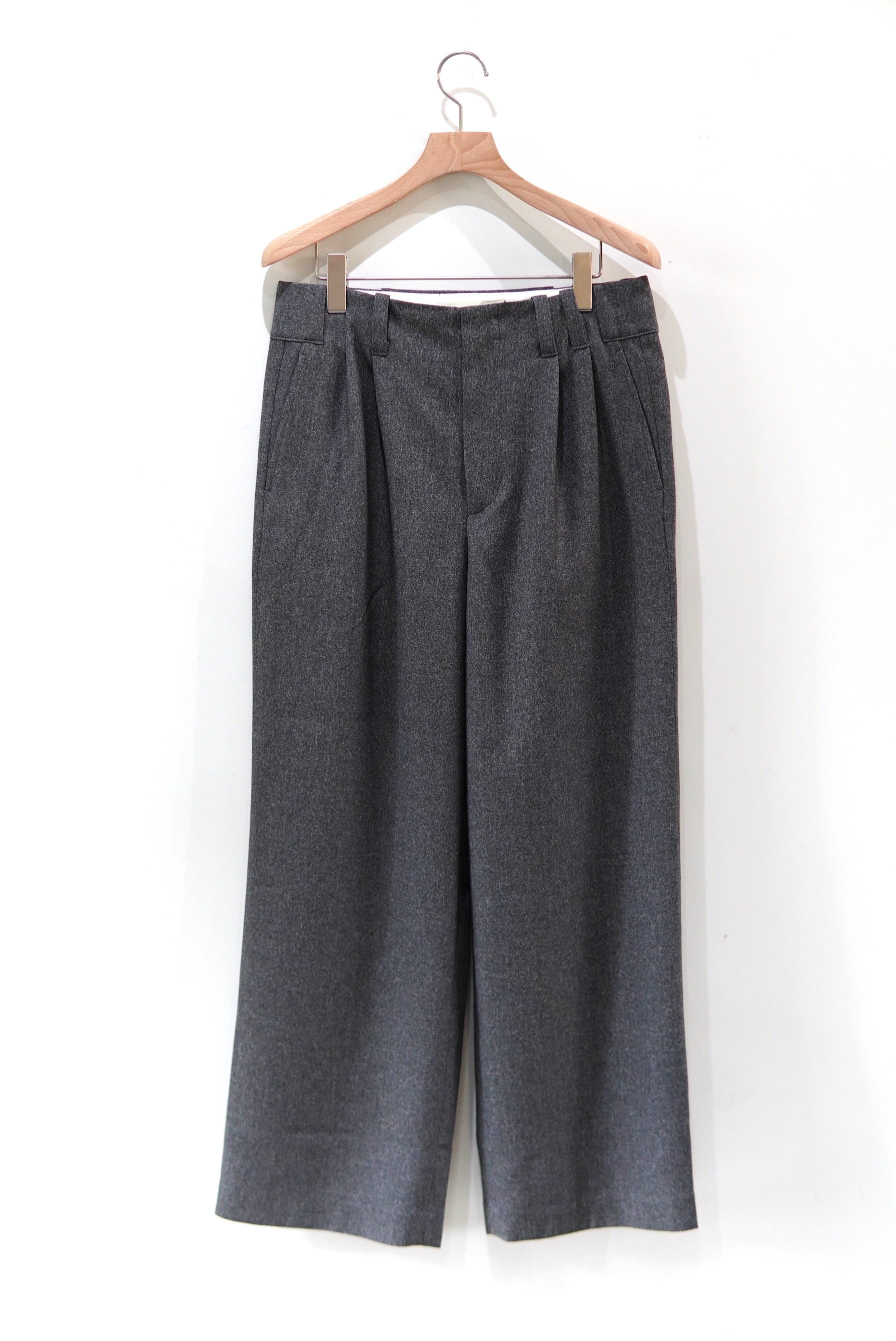 Abelia Edoward Goucha / BASEBALL SLACKS 2021 | POETRY