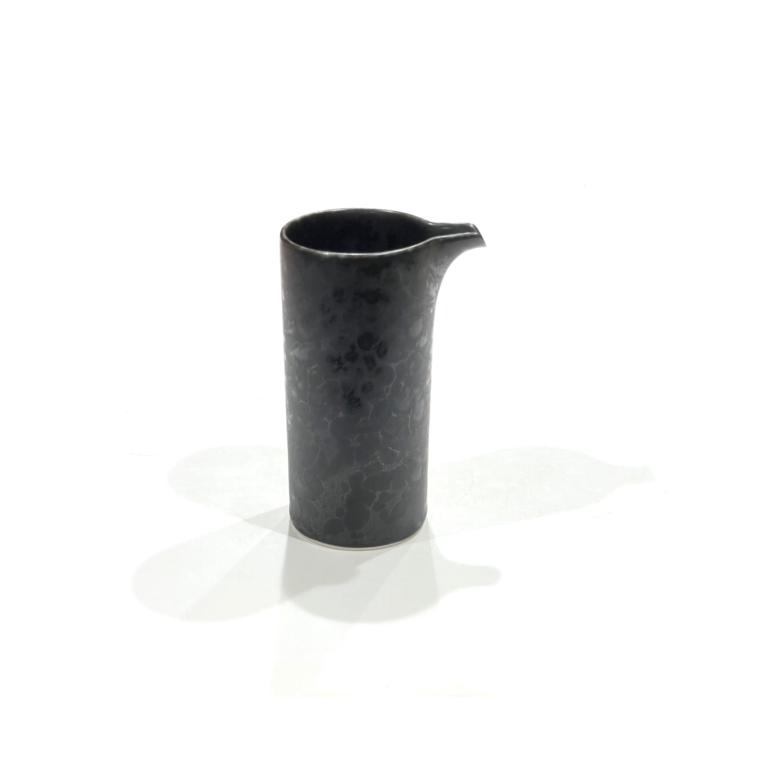 SALE】黒陶 ストレートピッチャー M (廃盤) | 24to3［西富陶磁器
