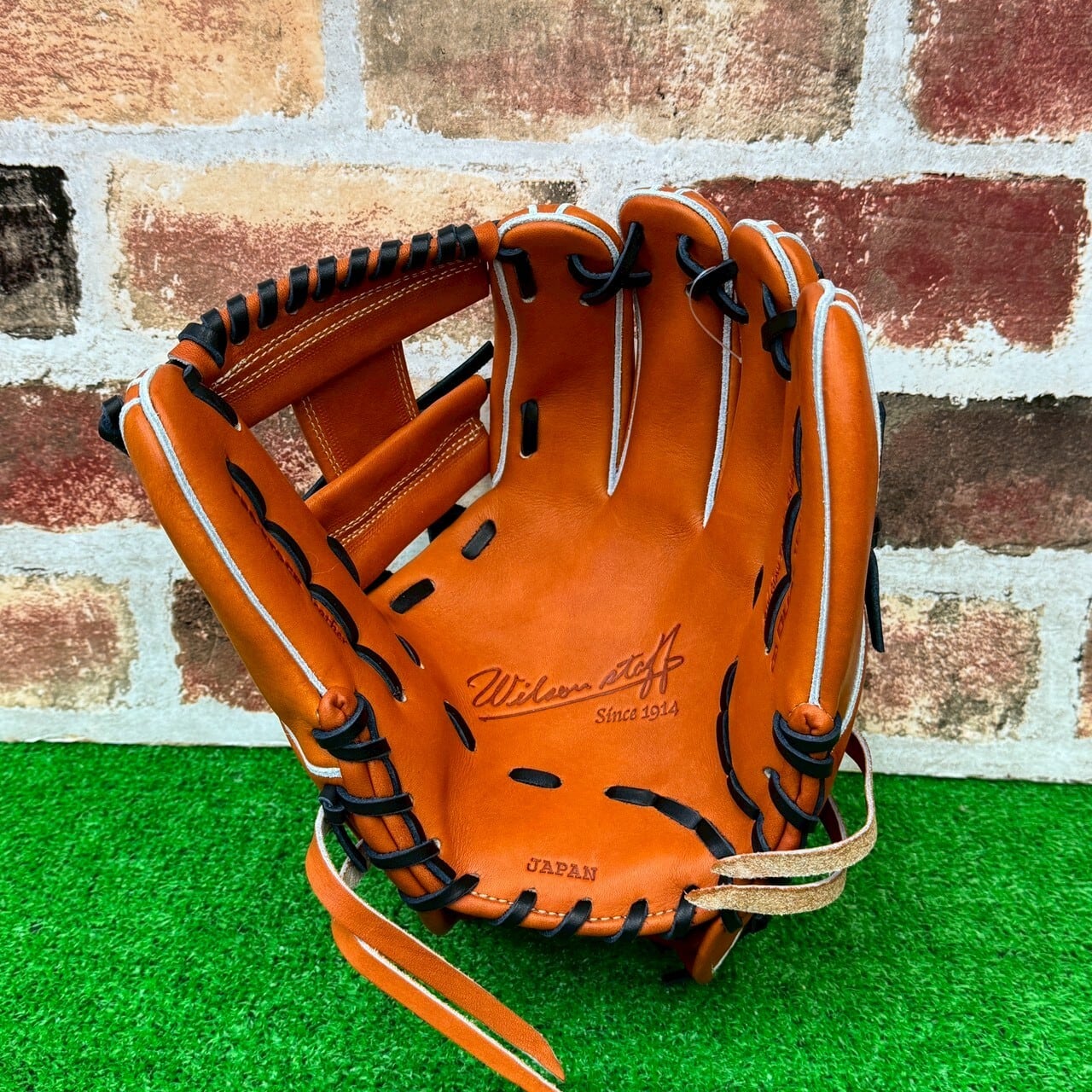 大人気】2025年モデル Wilson staff 軟式グローブ 86型 WBW102980