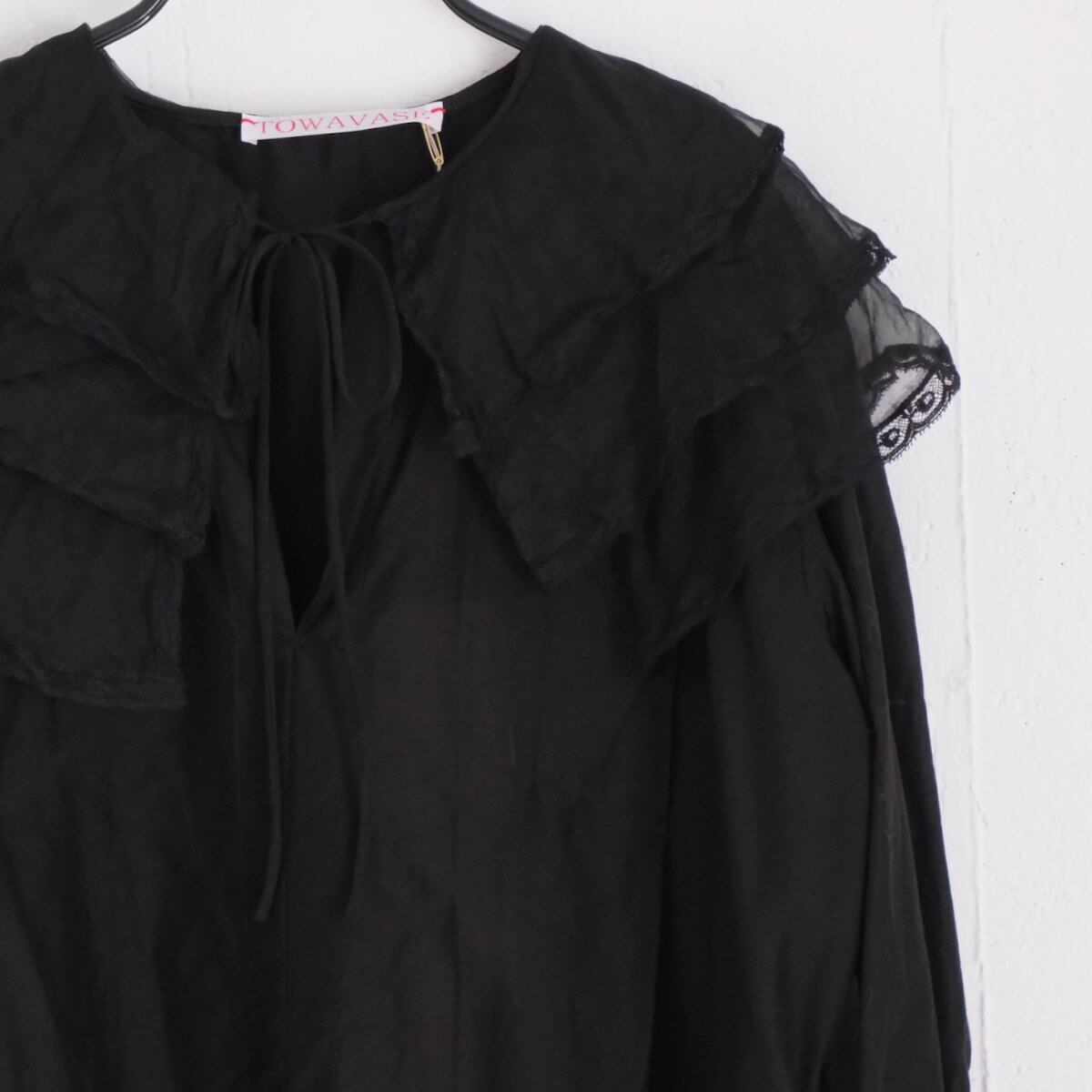 towavase トワヴァース ハンドステッチ ブラウス 黒 TOWAVASE（トワヴァーズ） | Leavers blouse | hapuna&Co.（ハプナ