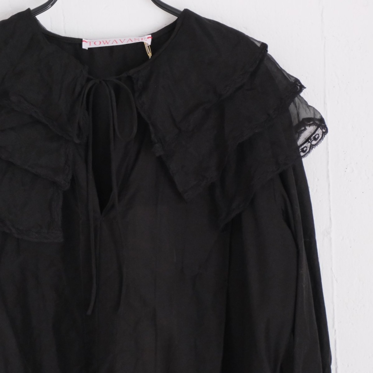 TOWAVASE(トワヴァーズ）Leavers blouse シルクコットン 3重衿ブラウス/ black