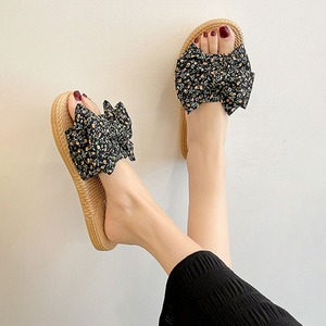 ビーチサンダル リボン ぺたんこ レディース 夏 小花柄 サンダル きれいめ 大人 かわいい おしゃれ リゾート ビーチ プール レジャー 軽量 歩きやすい 疲れにくい 大人可愛い 大人女子