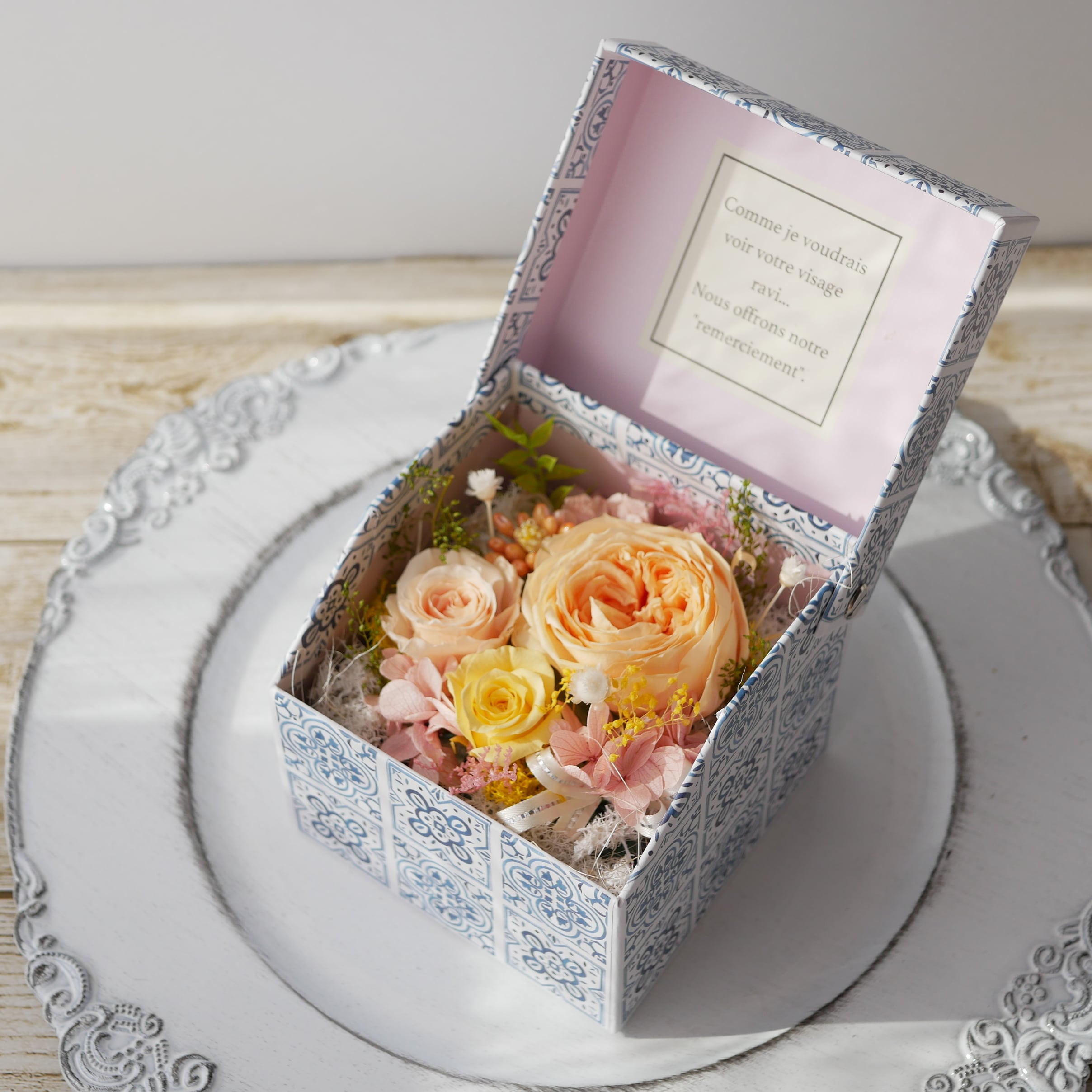 モロッコタイル柄オープンBOXアレンジメント | flower produce YuZ