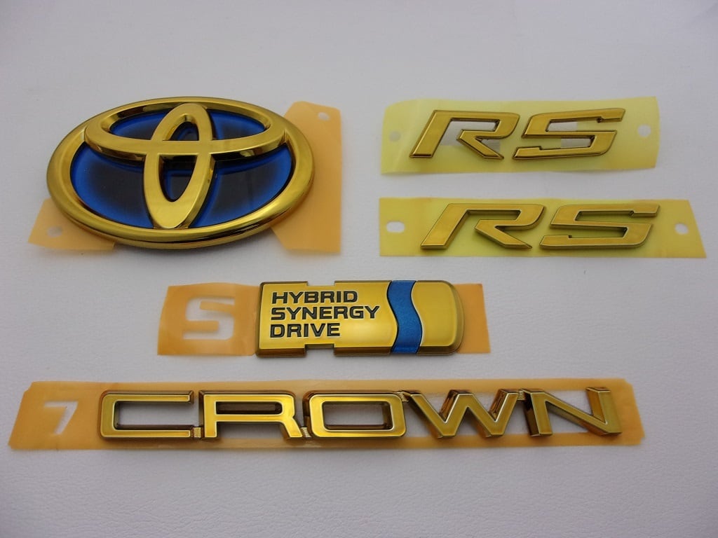 HYBRID】 トヨタ 220系クラウン (RS ハイブリッド) プレミアムゴールド