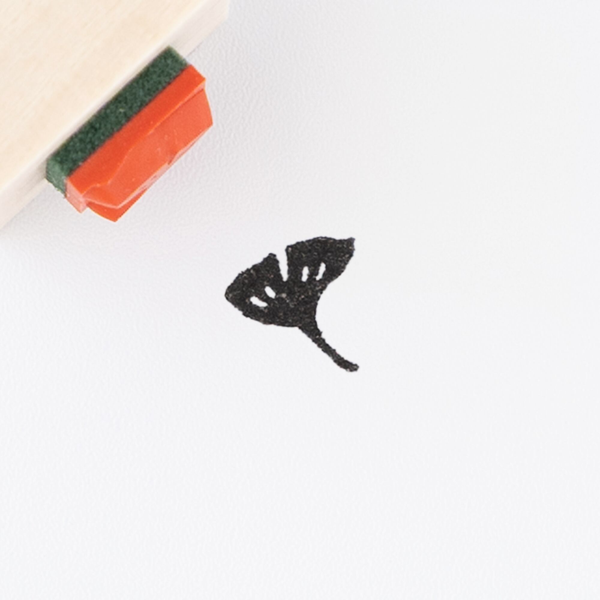 【ミニはんこ】葉っぱ_イチョウ | はんこ