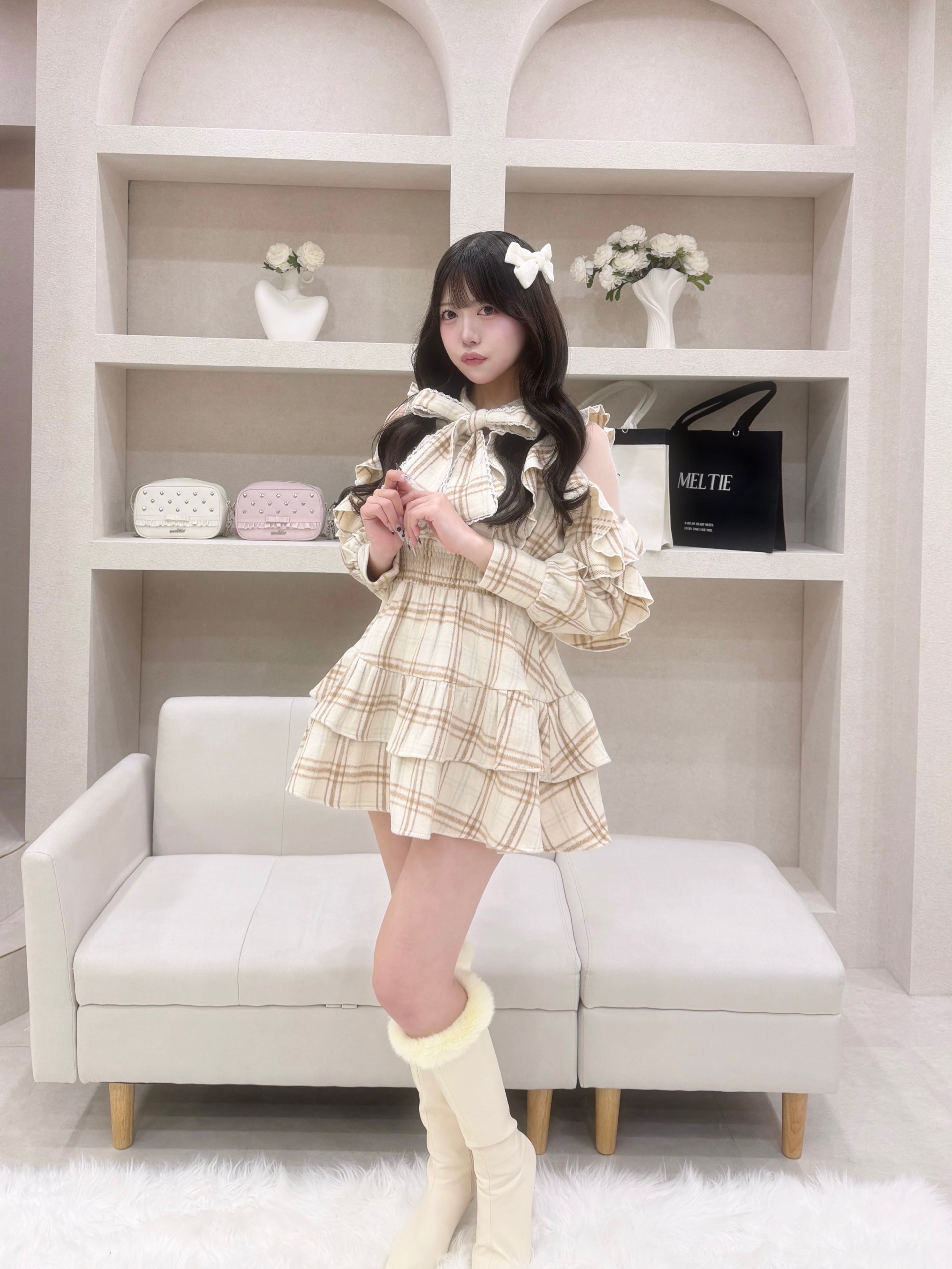 meltie めろいティアードミニワンピース ホワイト めろいティアードミニワンピース | meltie