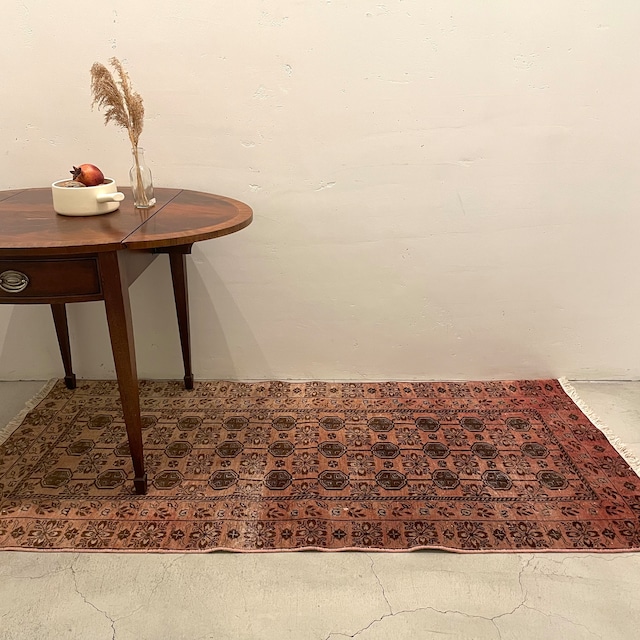 vintageパキスタンorアフガンrug/機械織り(1770㎜×850㎜フリンジ含まず30㎜×2)フリンジ含まず30㎜×2)