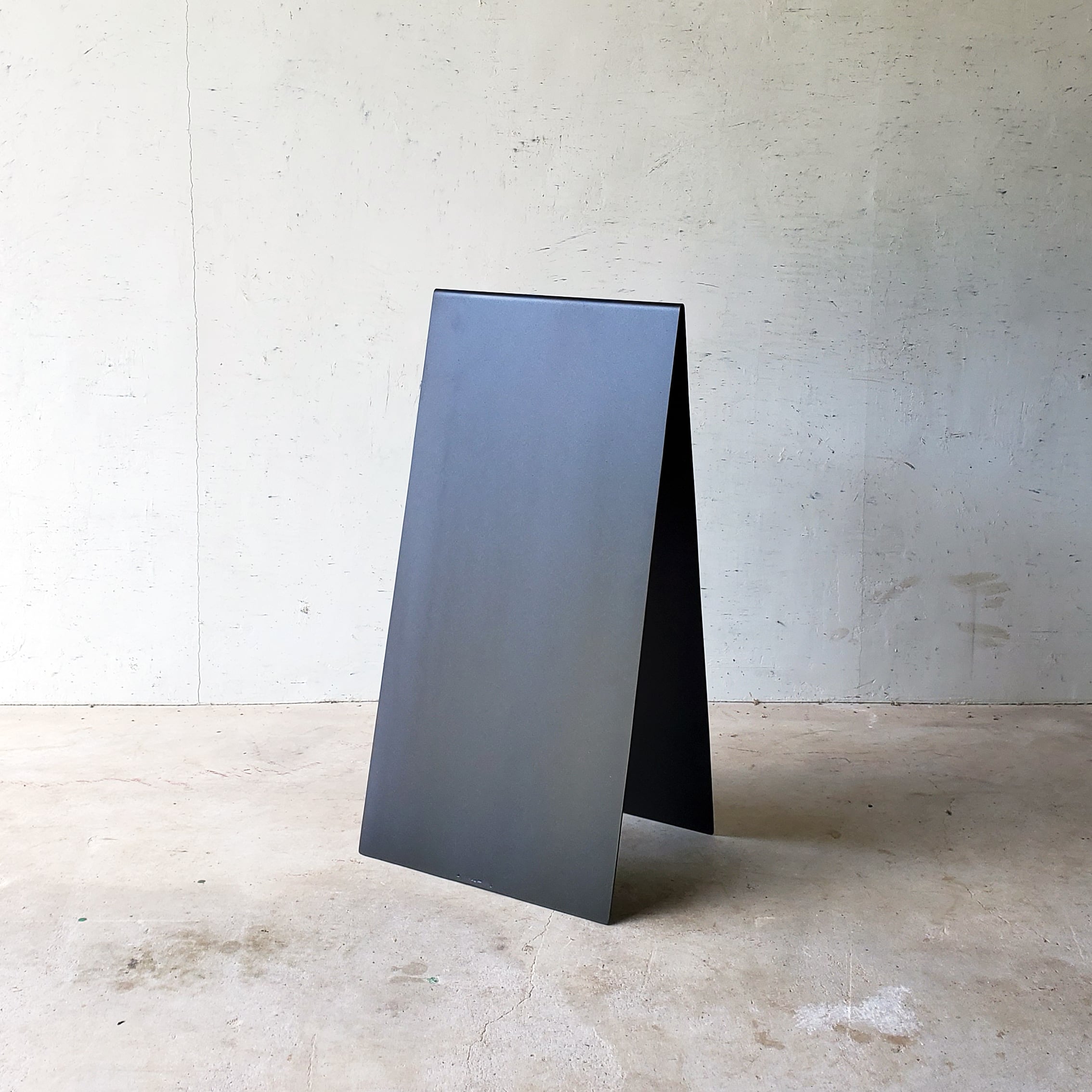 アイアン の A型 店舗看板 30x60cm | 黒皮鉄 ショップサイン 店舗用