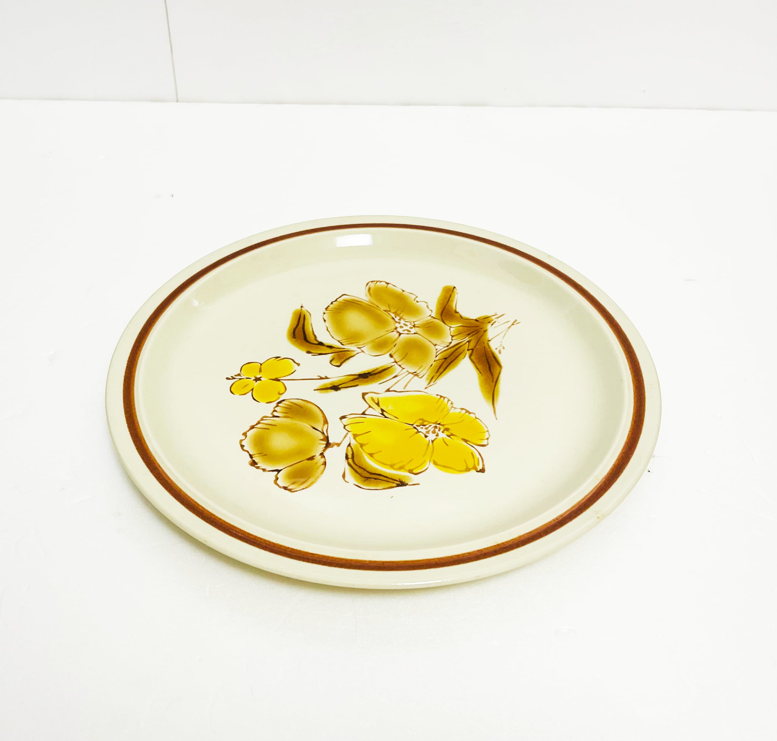 飾り皿 惣山作 昭和レトロ陶器 昭和レトロ STONE WARE 花柄 大皿 花柄プレート 陶器【Z-K1771